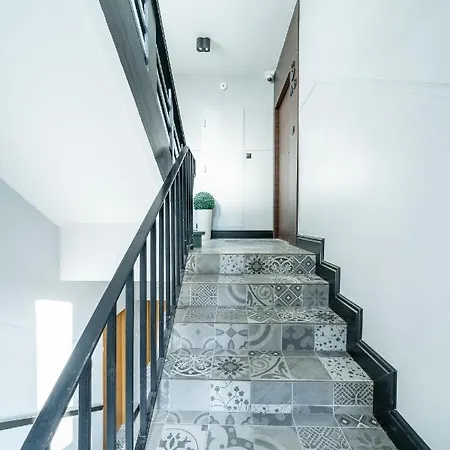 Apartament Stara Warszawska 43 *