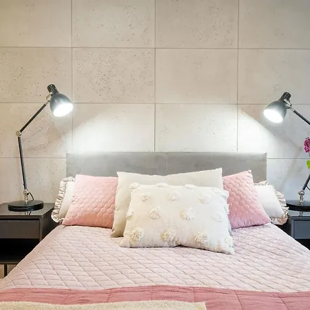 Apartament Stara Warszawska 43 *